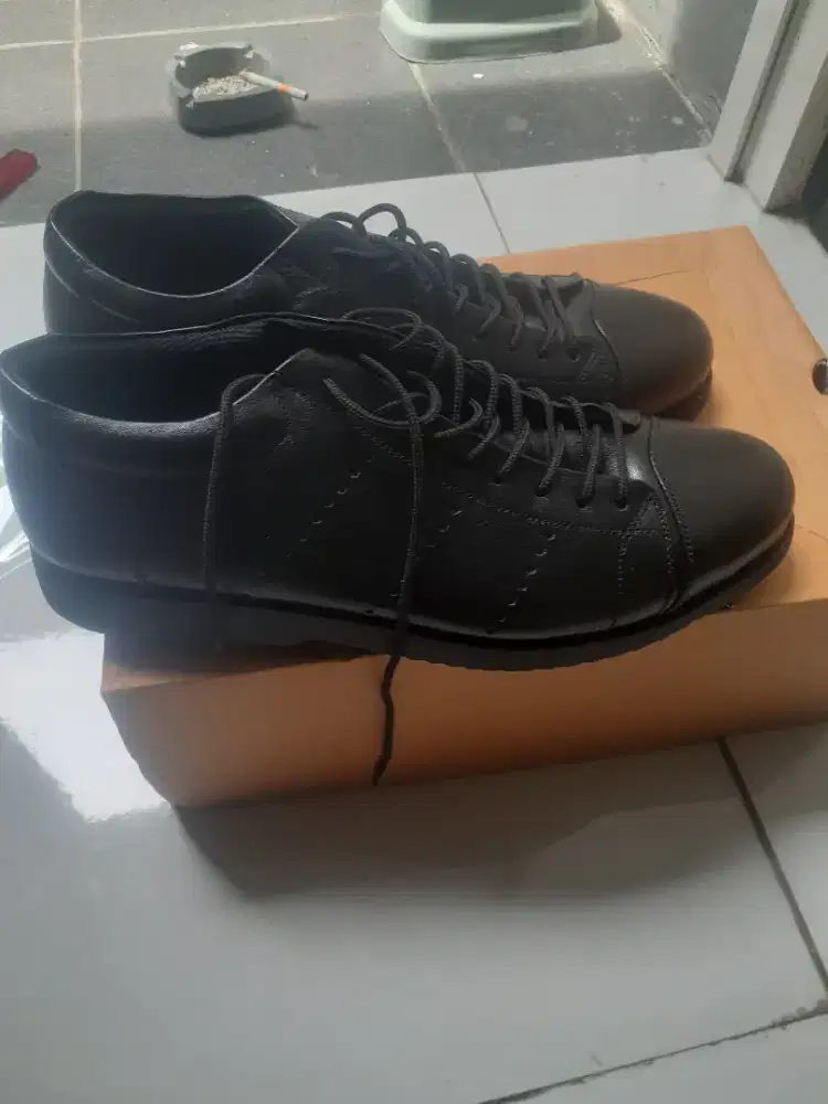 Sepatu pantofel kulit uk 41