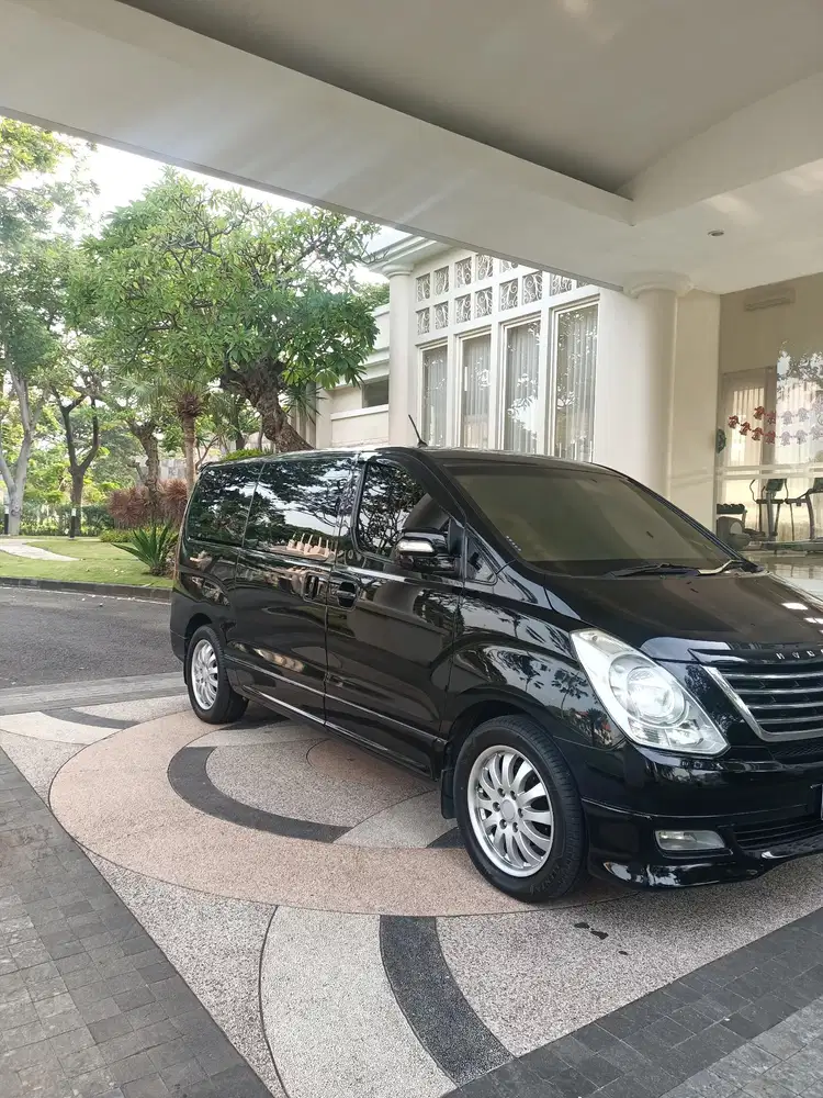 Hyundai H-1 XG Matic 2012 (9Seat)