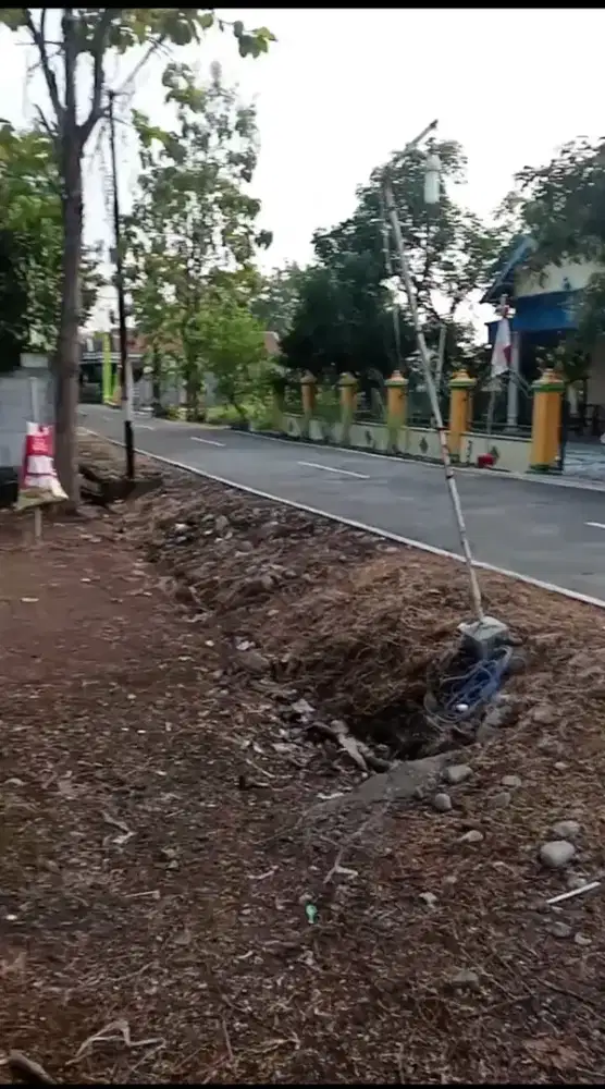 Tanah cocok buat kavling perumahan di Kroyo