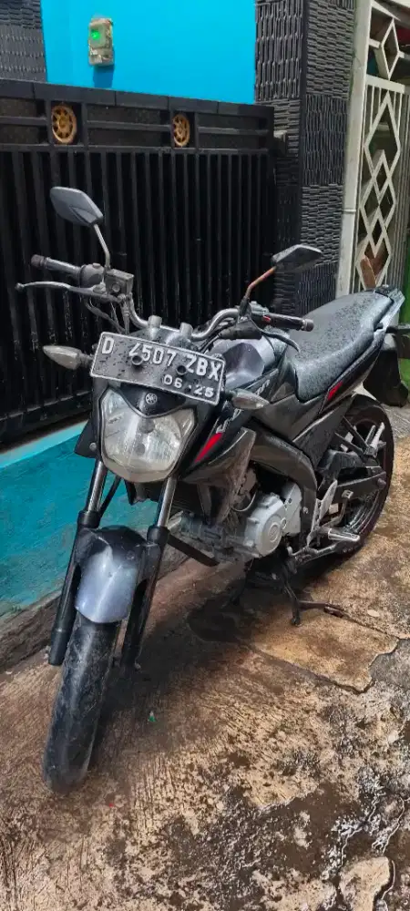 Udah jarang di pake barang kali minat yamaha vixion nya