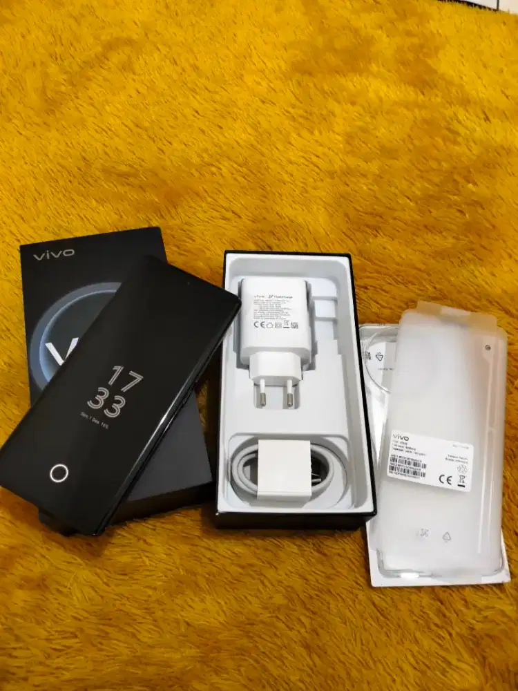 Vivo v30e 8/256 5G