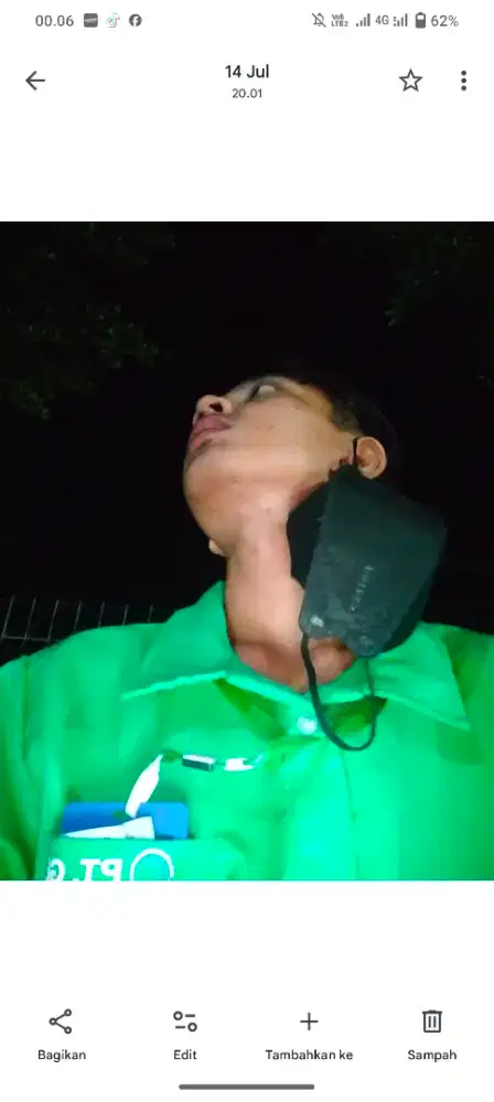 Mencari lowongan pekerjaan