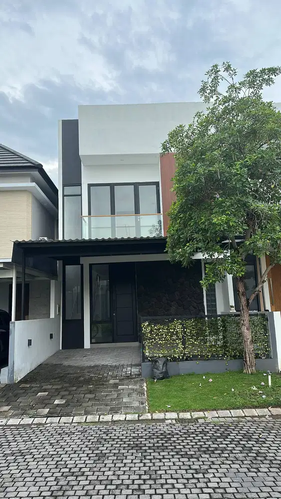 Disewakan Rumah Graha Natura Surabaya Barat