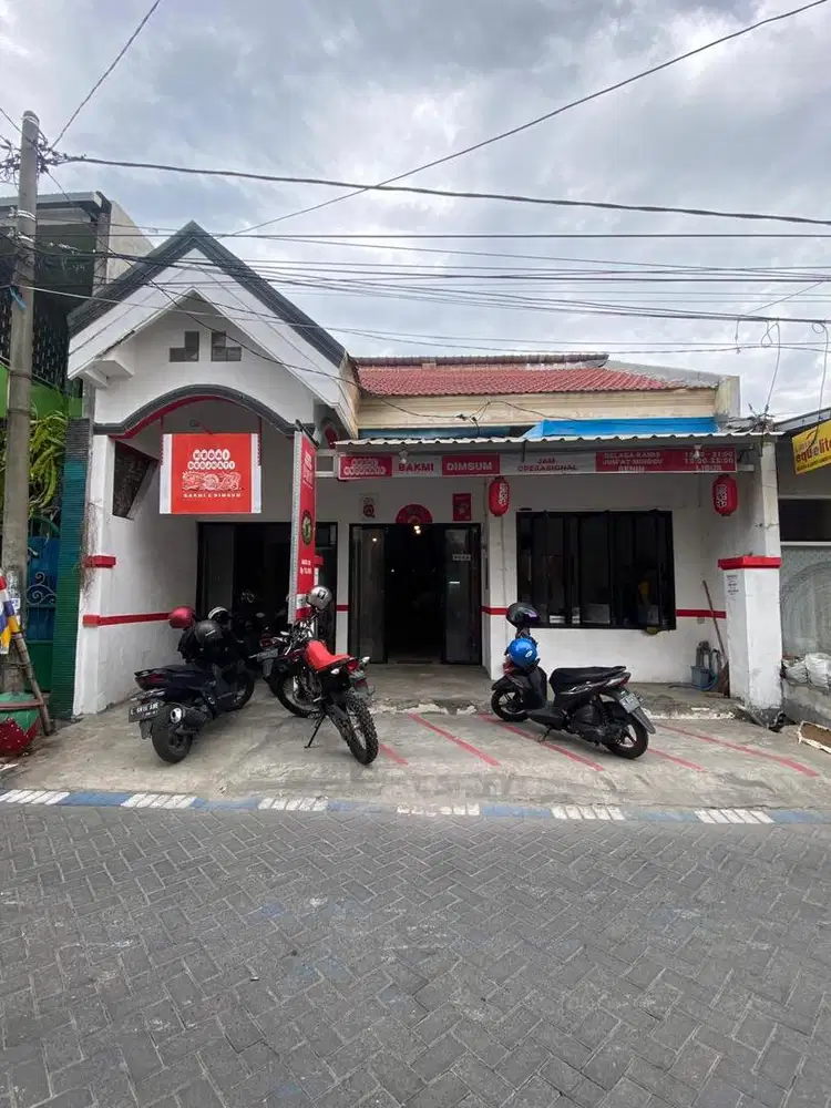 Dijual Rumah Usaha Lokasi Tengah Kota Sidoarjo Akses Jalan Utama