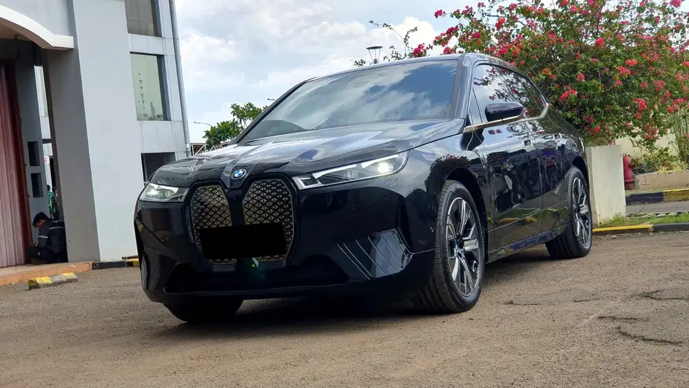 BMW iX xDrive x Drive 40 Fullspec AT Black 2024/2025