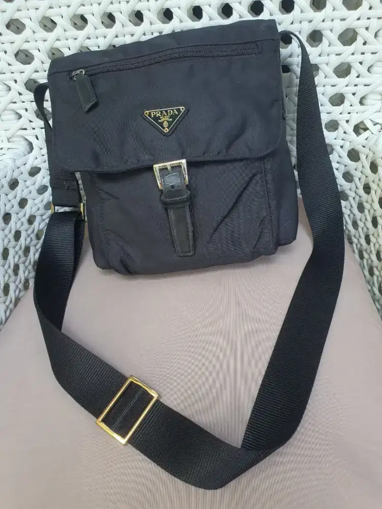 Sling bag prada uni sex