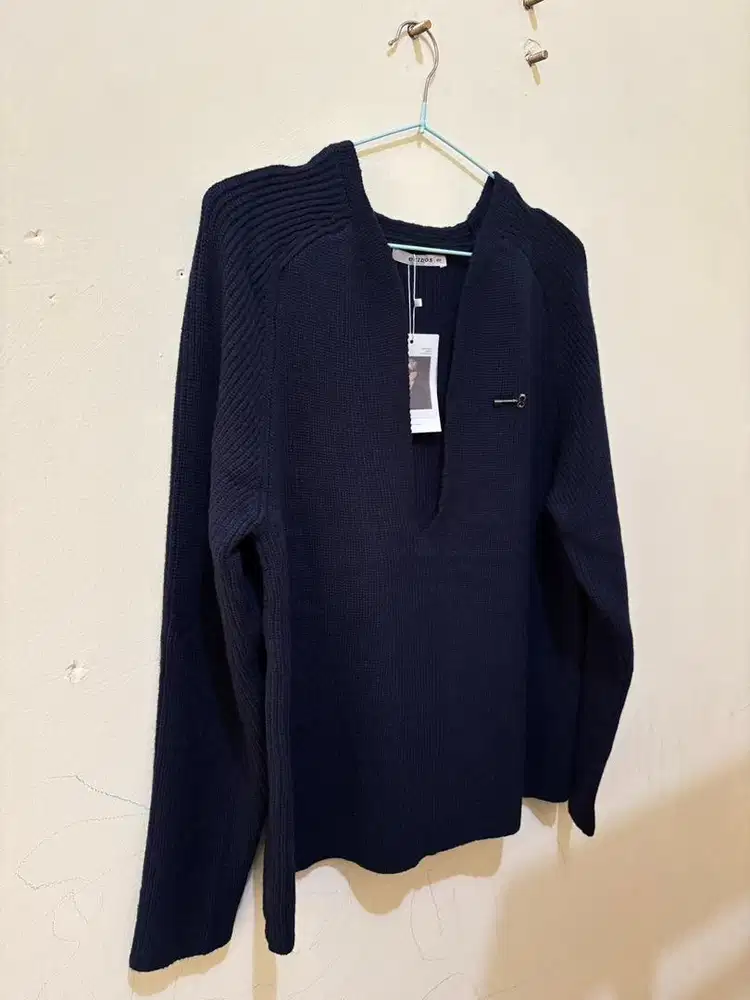 Ecinos - Sloan Deep V-Neck Oversized