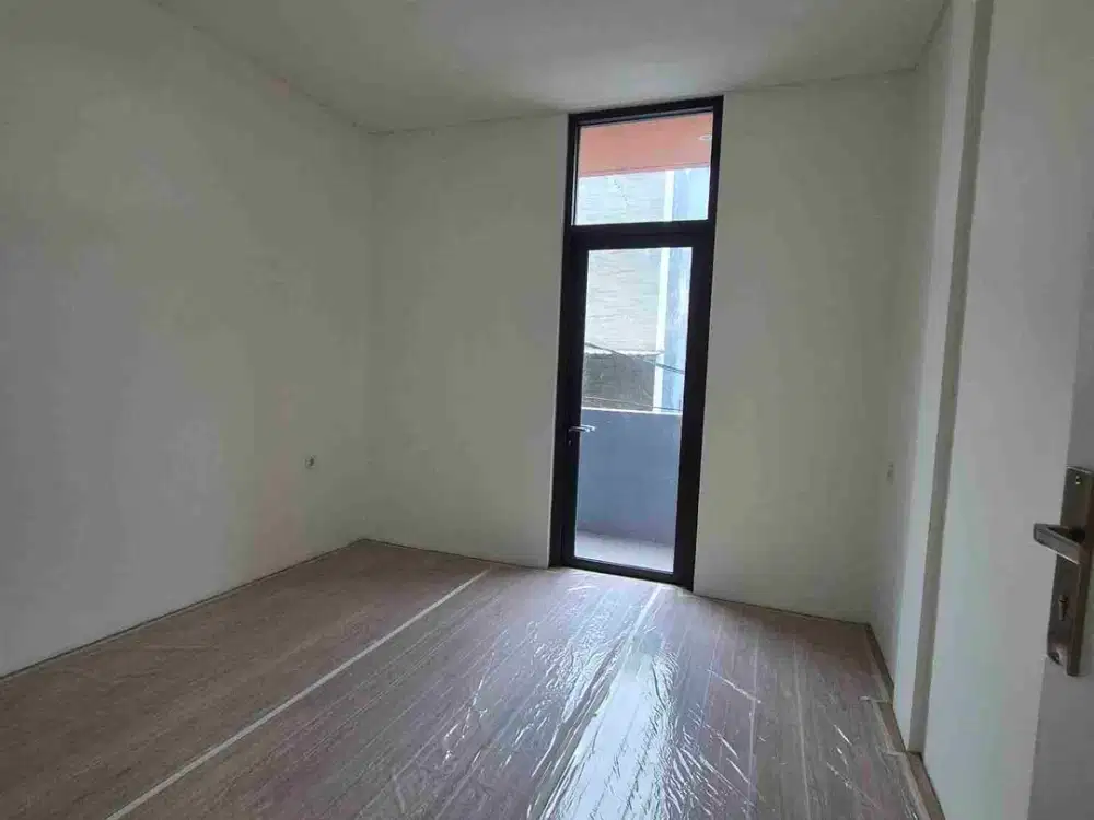 Rumah Baru Mewah Siap Huni Jalan Lebar cuma 5 menit ke Mall Central Park