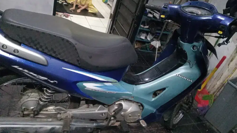 Honda Kharisma 2005