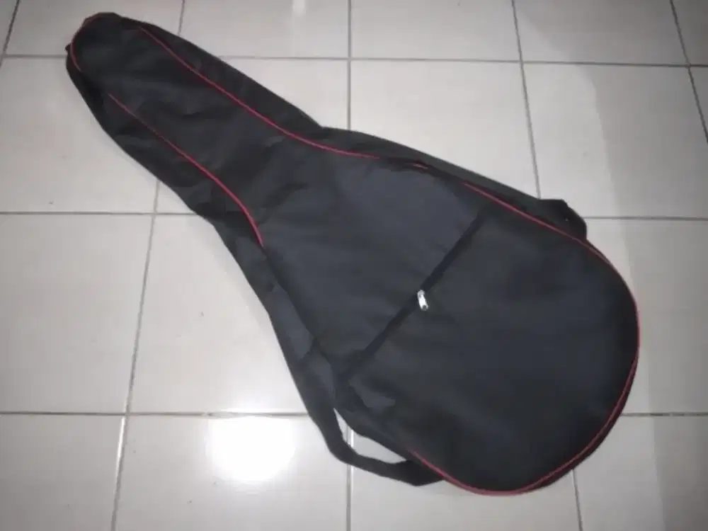 Tas Gitar Akustik Jumbo