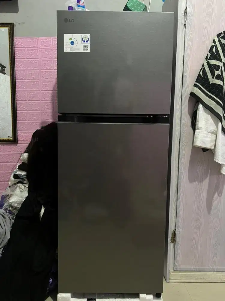 Di jual Kulkas Merk LG