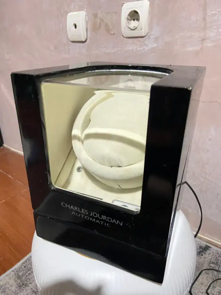 Watch binder charles jourdan