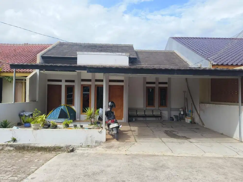 DI JUAL RUMAH DI DAERAH CIPANAS GARUT