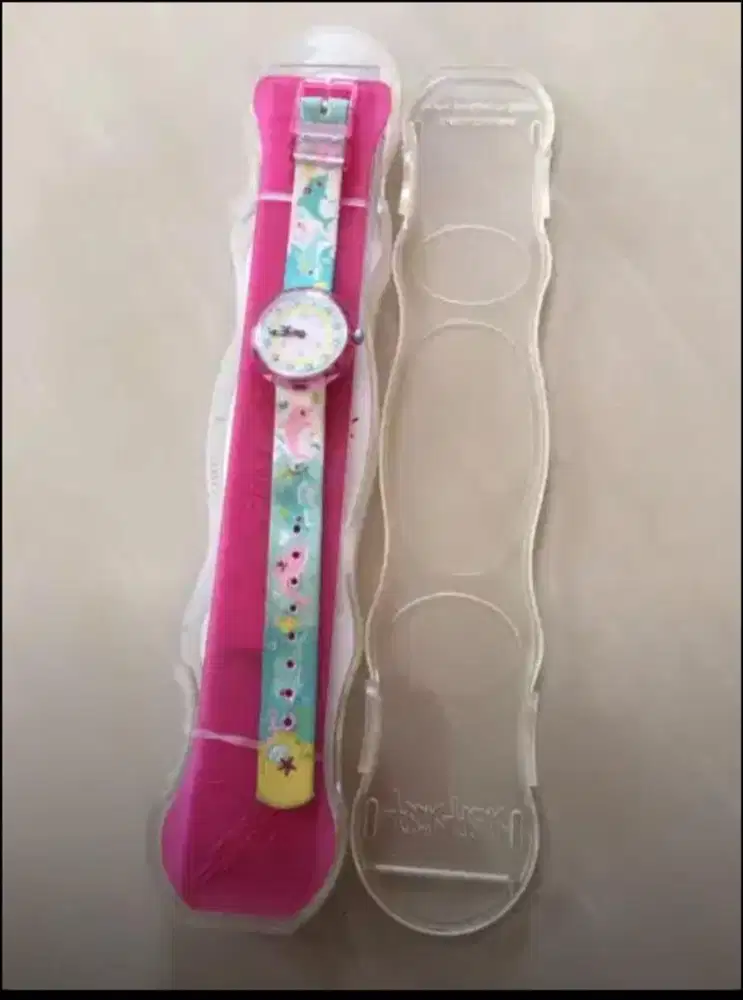 Jam tanangan anak swatch asli