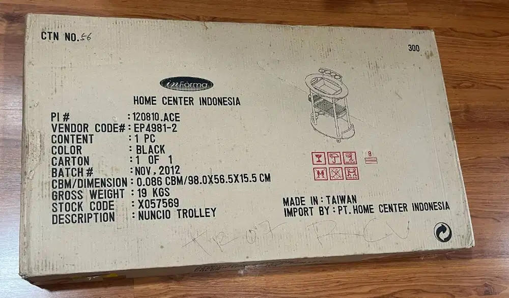 Informa Nuncio Trolley.