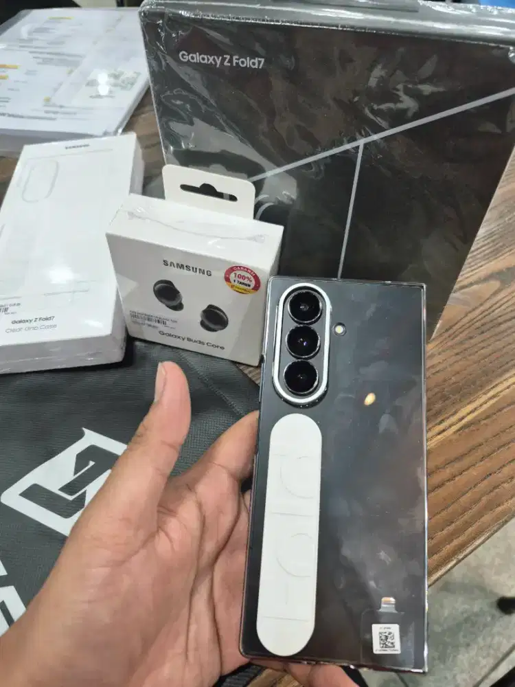 SAMSUNG Z FOLD 7 ‼️ NEW,SEGEL,RESMI SEIN‼️
Cicilan Rp.2.058 / bulan