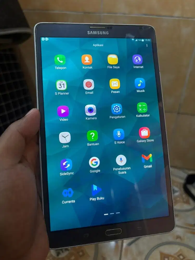 TAB SAMSUNG 4G LTE RAM 3 layar AMOLED