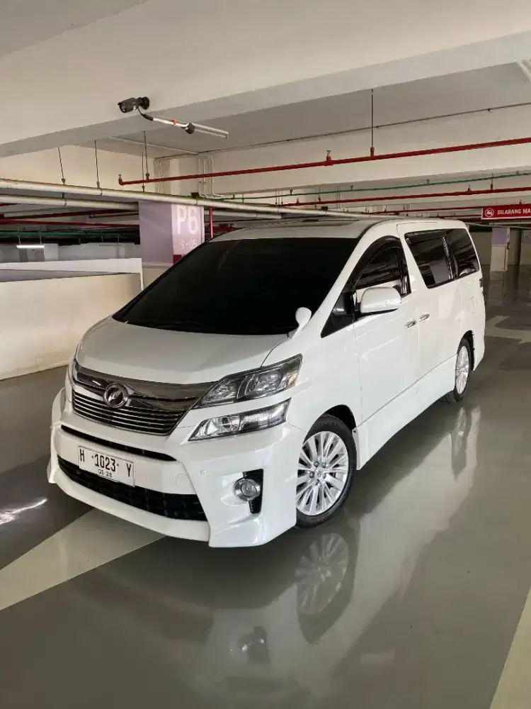 Toyota Vellfire 2013 Facelift
