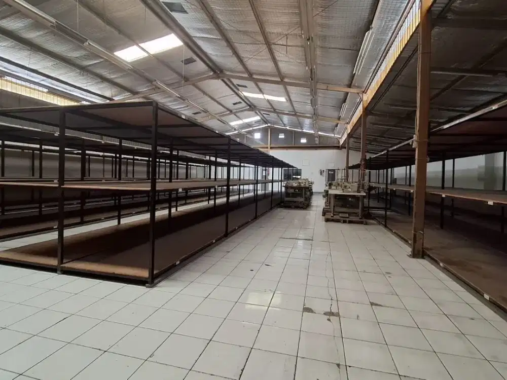 Sewa gudang terawat siap pakai akses dekat tol bisa prdksi non limbah