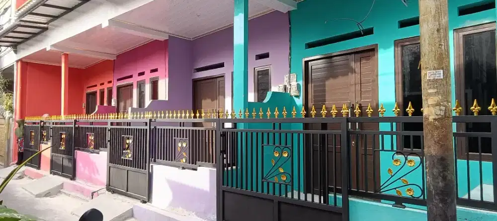 Dijual rumah 4 pintu