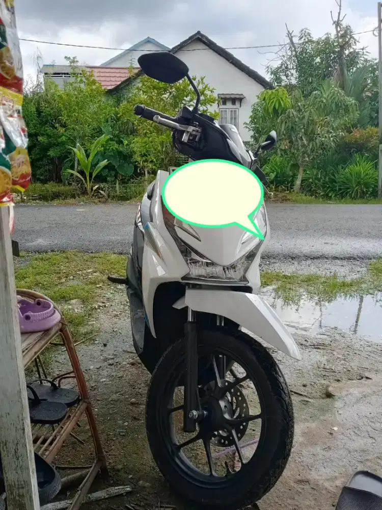 Di jual kendaraan beat pakaian baru 3 bulan
