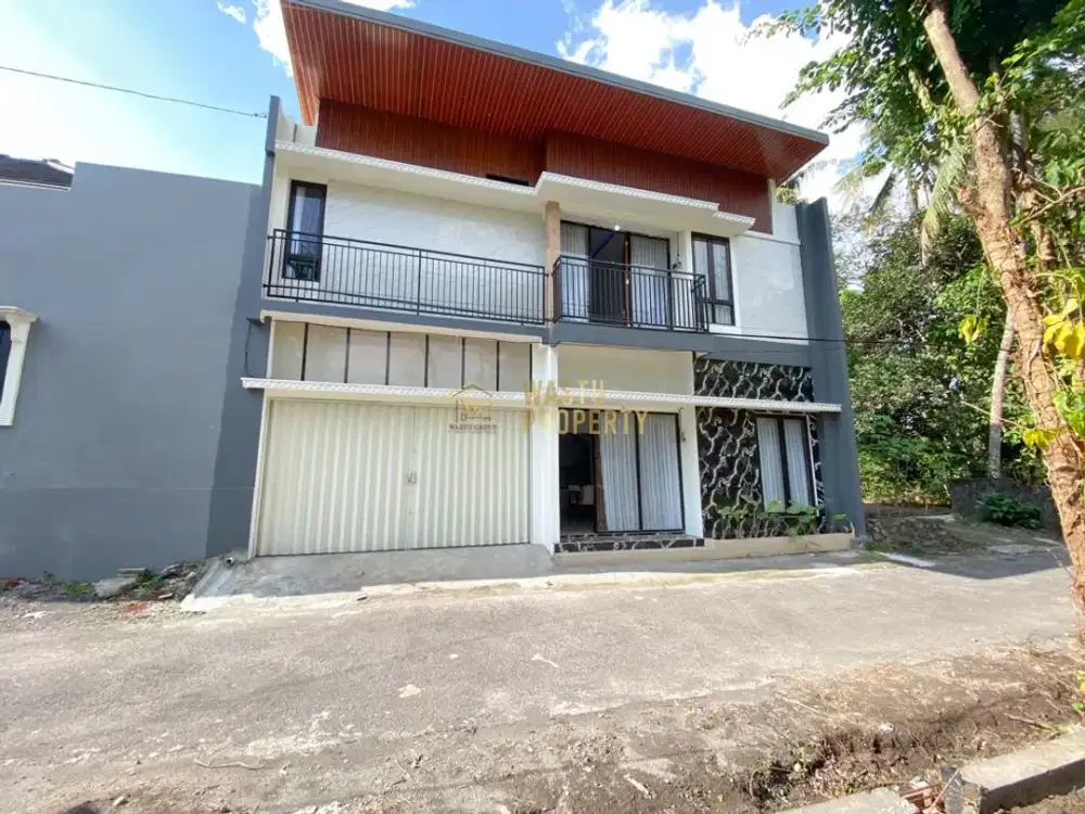 RUMAH 2 LANTAI FURNISH 4 KAMAR DI PERUMAHAN NGAGLIK SLEMAN