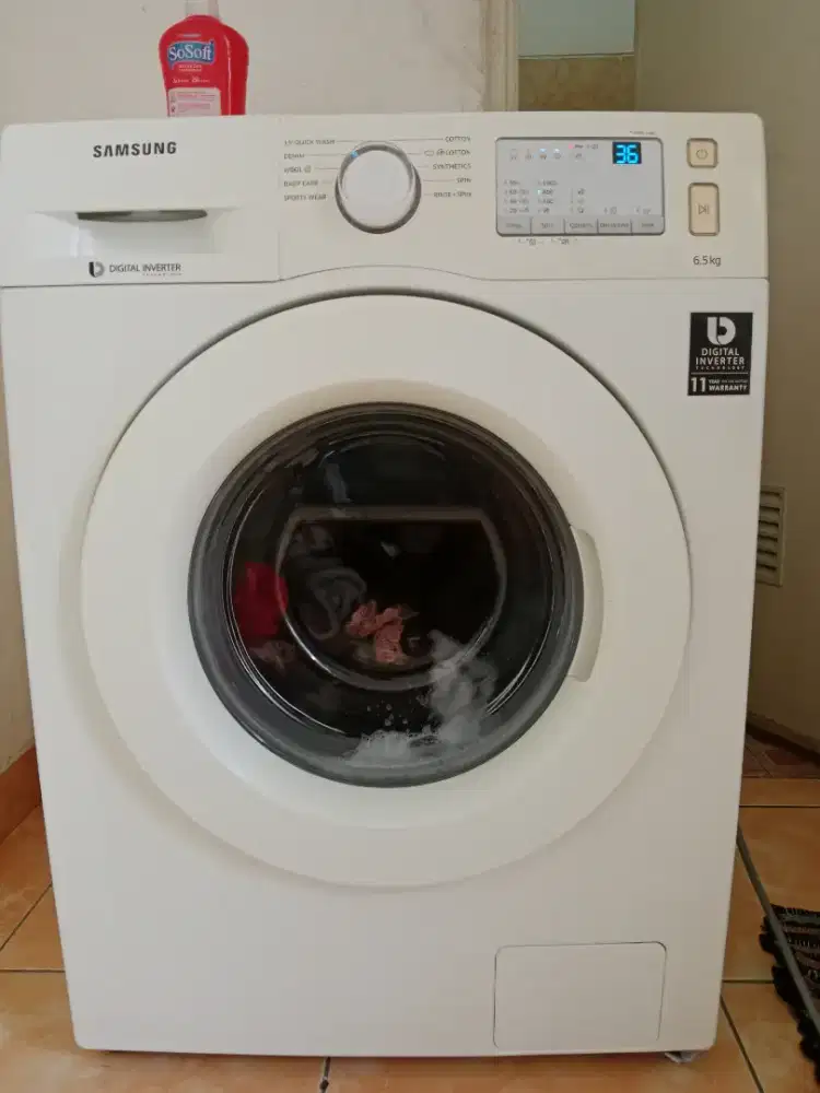 Mesin cuci front loading