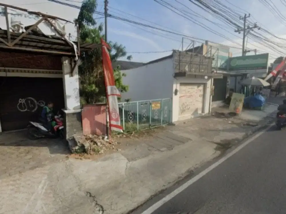 Dijual Tanah Bonus Bangunan Mangku Jalan Kaliurang Km 8 Dekat Kampus UGM