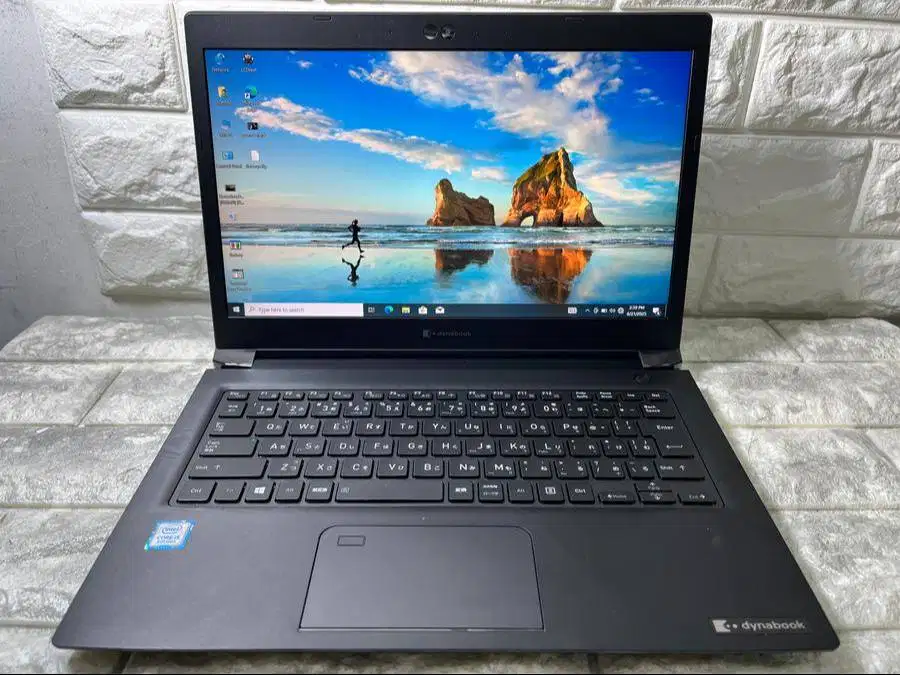 Laptop Toshiba Dynabook S73  Core i5 Gen8 Ram 8GB 13inch N-WKJ