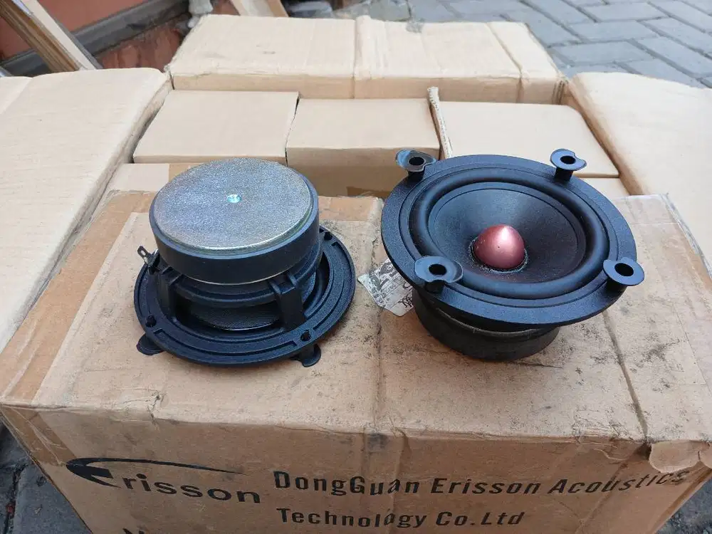 SPEAKER, BATANG BERULIR DAN BOLT