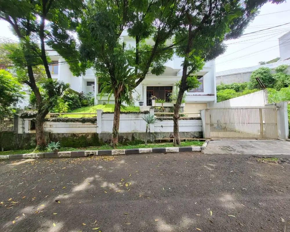 Rumah Komplek Surya Setra Bandung Siap Huni