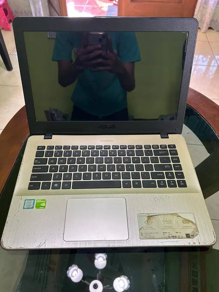 Laptop ASUS A442UR