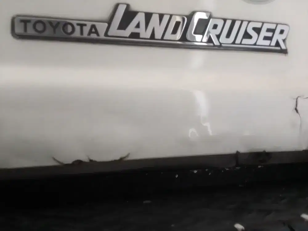 Landcruiser VX emblem ORI