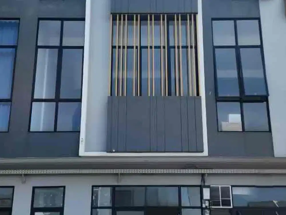 Disewakan Ruko 3 lantai siap pakai‼️Eastern Park residence sukolilo sby timur