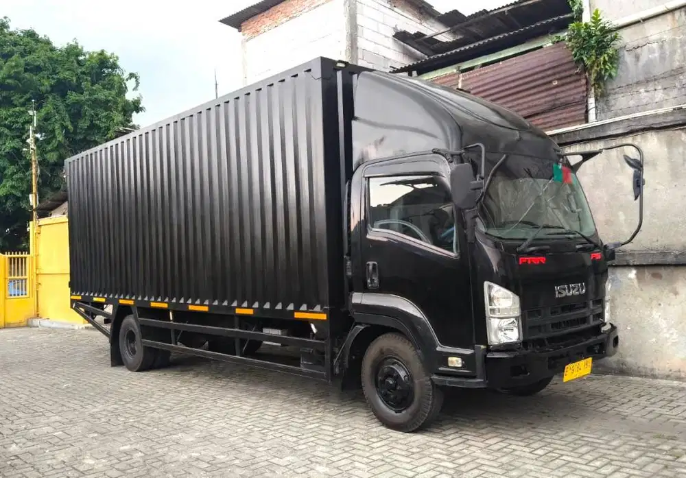MULUS+banBARU MURAH Isuzu Giga engkel FRR 90 Q box besi 2021 bok