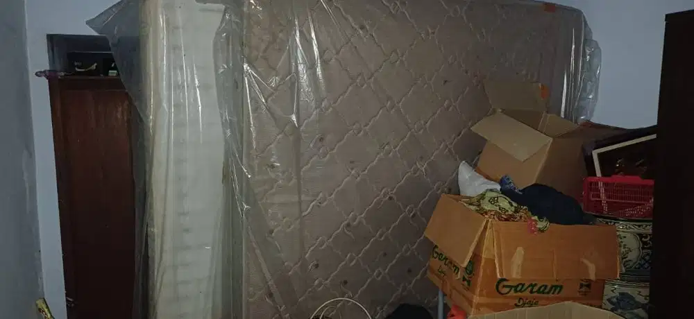 Jual Spring Bed Bekas