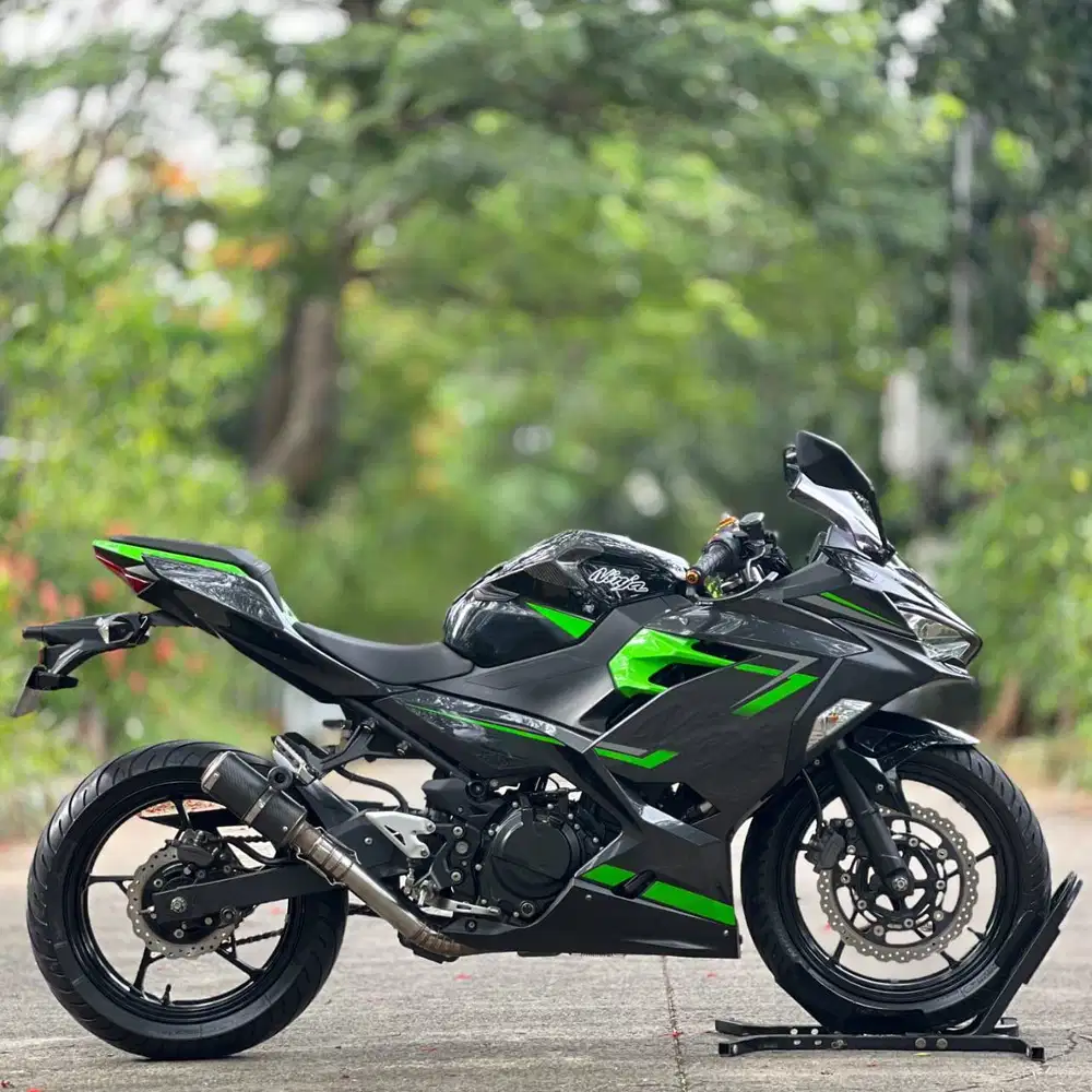 KAWASAKI NEW NINJA 250 FI MDP KEYLESS BLACK 2019 KM LOW PAJAK ON MULUS
