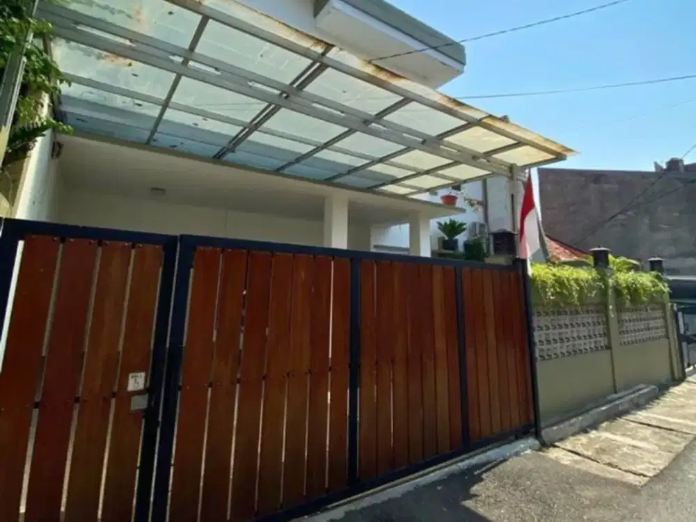 Rumah LT 263 Hadap Selatan 10 Mnt ke Cilandak Town Square J-35779