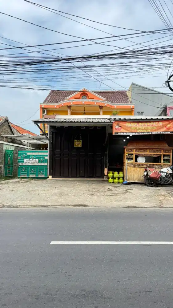 Disewakan toko pinggir jalan strategis samping RS Amira Purwakarta