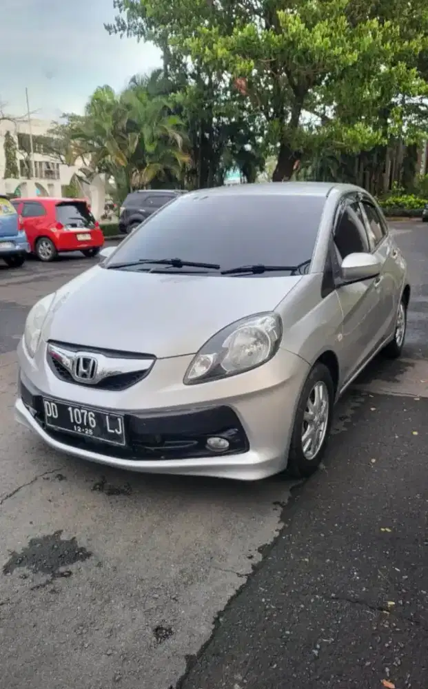 Honda brio e mt 2015