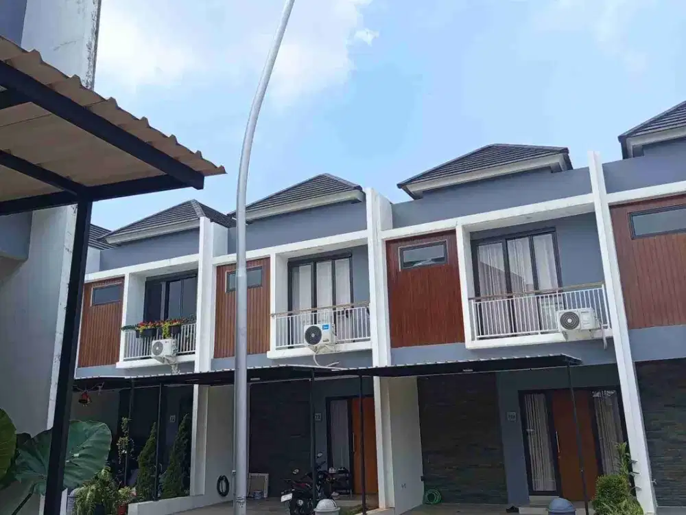 Di jual Rumah SIAP HUNI BEBAS BANJIR 2 lantai 3 KT Tangsel