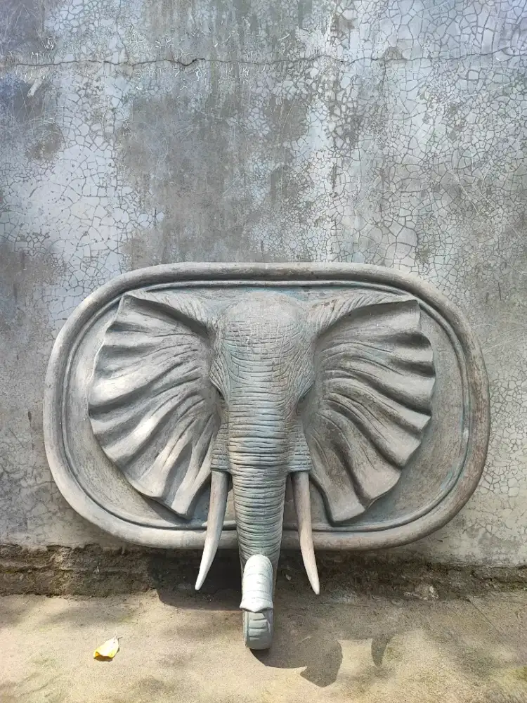 Wall Decor Gajah Bahan Fiber Glass Sisa Sampling Order Dari Dubai UEA