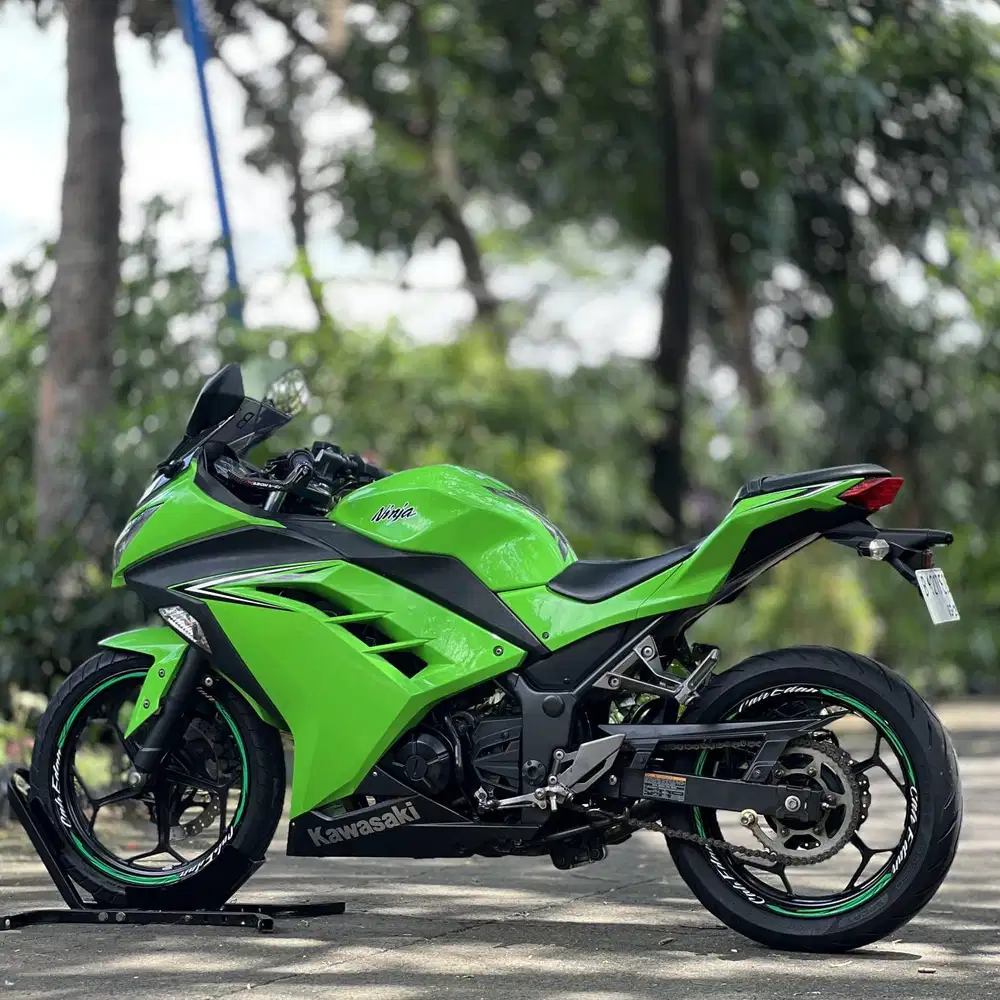 KAWASAKI NINJA 250 FI OLD HIJAU 2016 KM RENDAH PAJAK ON SIAP GASPOL