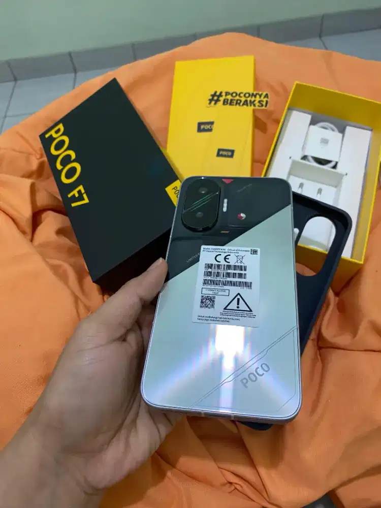 Dijual Poco F7 512/12 GB bekas rasa baru