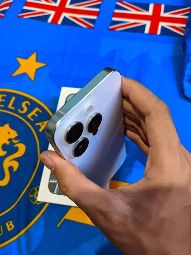 iPhone 16 Pro White 128 GB Garansi Masih Aktif (iBox) Mulus Like New