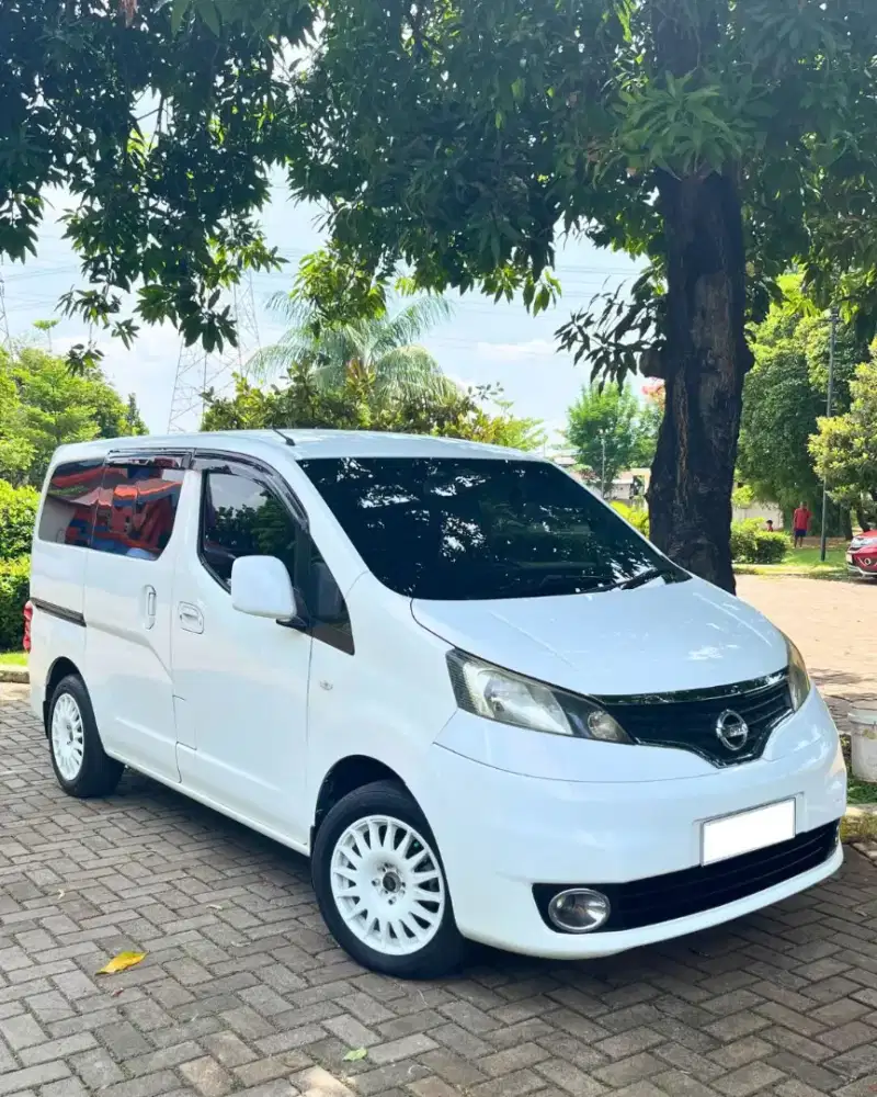 Nissan Evalia 1.5 XV Matic 2012