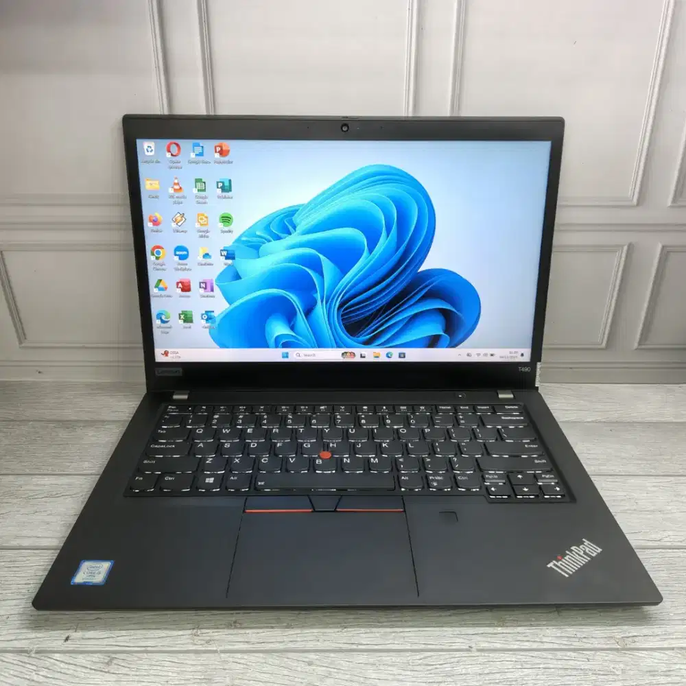 LENOVO THINKPAD T490 Touchscreen