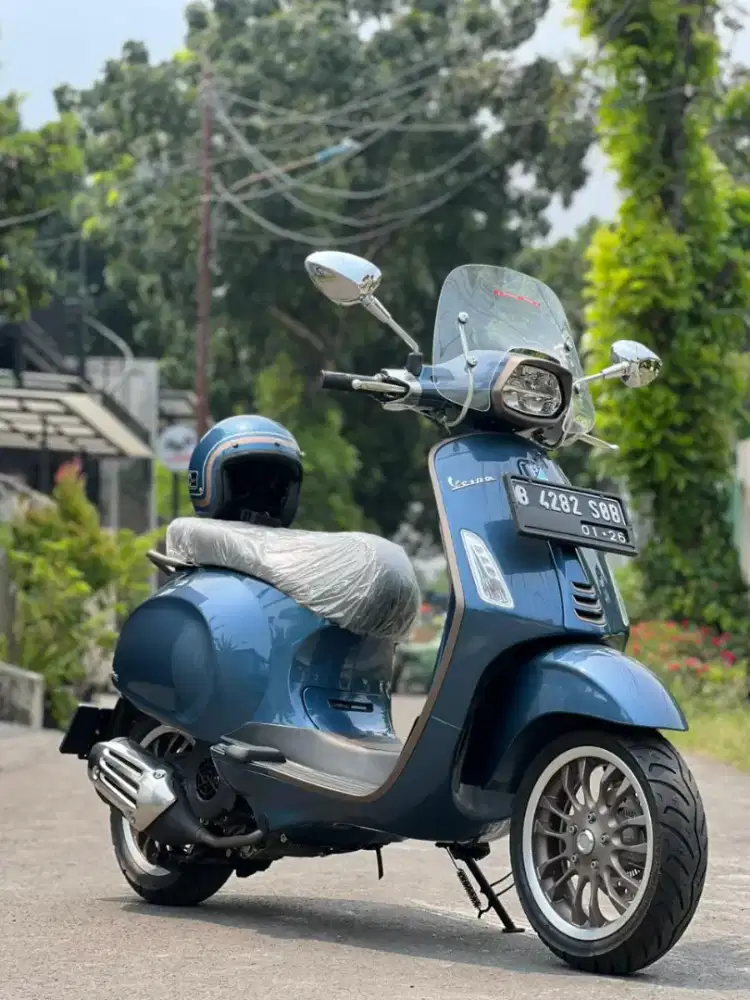 Vespa sprint anniversary 10th km 200 perak ( anniv jb justin gts gtv )