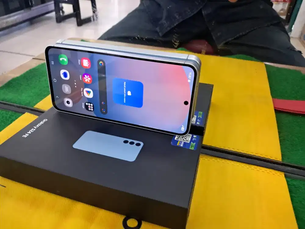 Sansung S24 FE 5G 8/256 gb mulus lengkap normal
