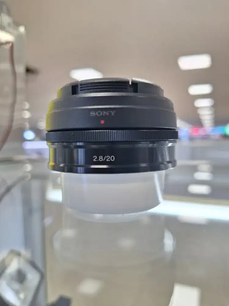 Lensa sony 20mm f2.8